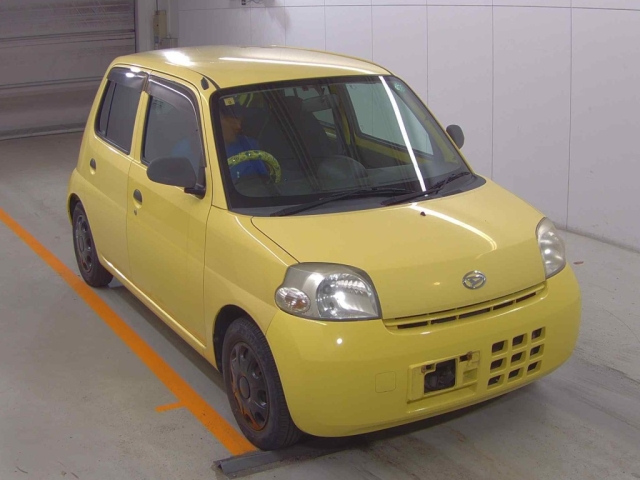 DAIHATSU ESSE 2010