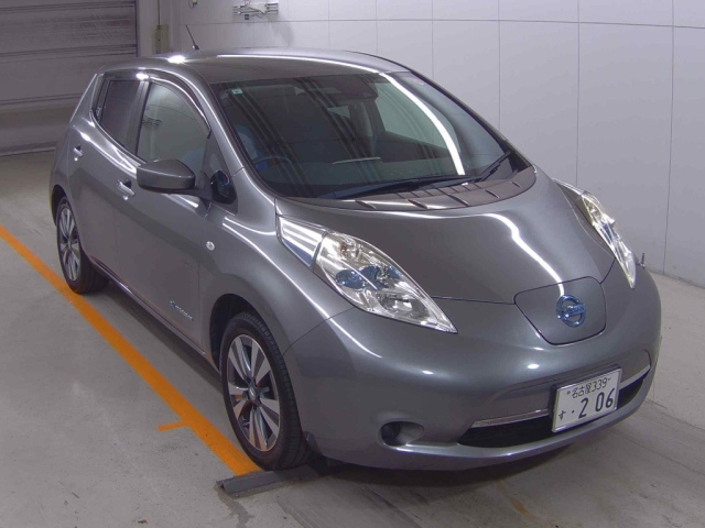 NISSAN LEAF 2017
