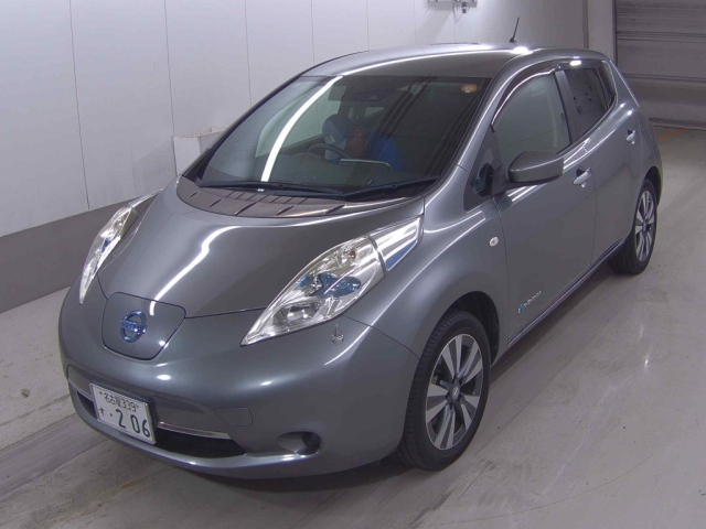 NISSAN LEAF 2017