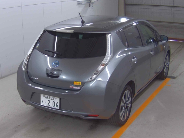 NISSAN LEAF 2017