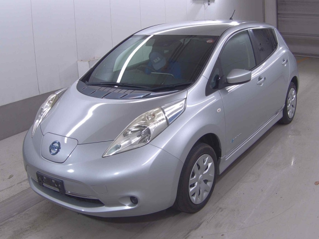 NISSAN LEAF 2016