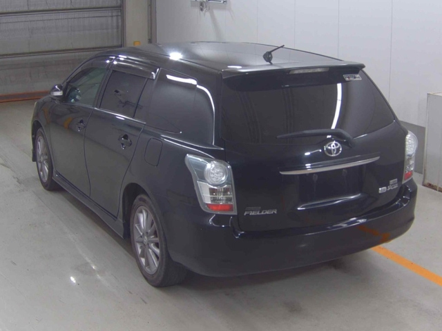 TOYOTA COROLLA FIELDER 2010