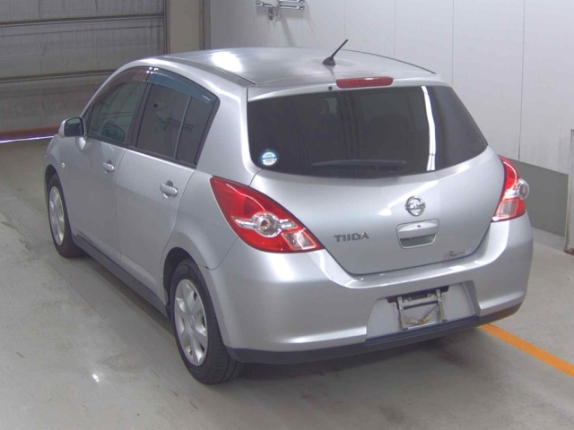 NISSAN TIIDA 2008
