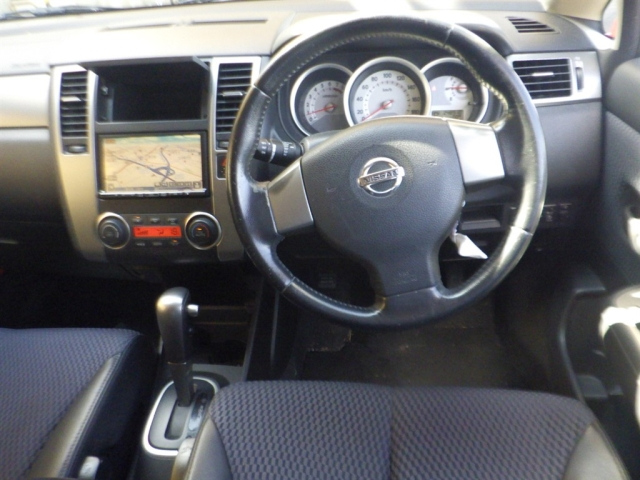 NISSAN TIIDA 2008