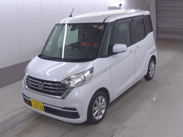 NISSAN DAYZ ROOX 2018