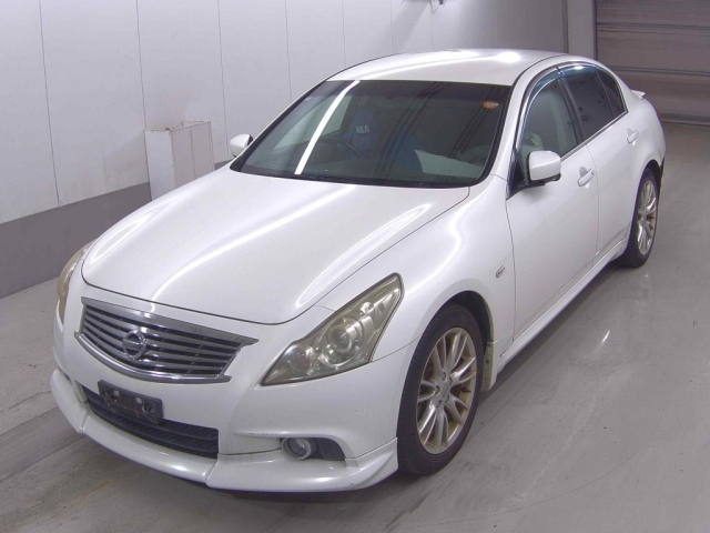NISSAN SKYLINE 2010