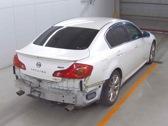NISSAN SKYLINE 2010