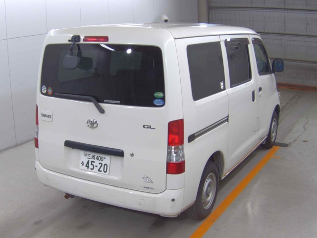 TOYOTA TOWN ACE VAN 2016