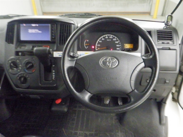 TOYOTA TOWN ACE VAN 2016