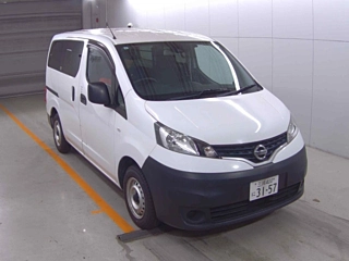 NISSAN NV200 2020