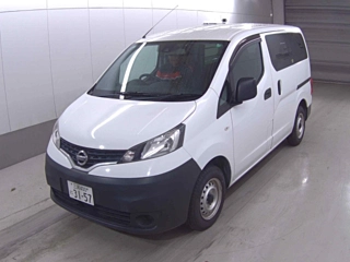 NISSAN NV200 2020