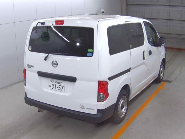 NISSAN NV200 2020