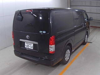 TOYOTA HIACE VAN 2014