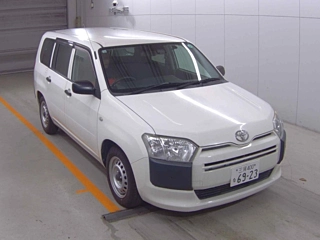 TOYOTA SUCCEED 2017