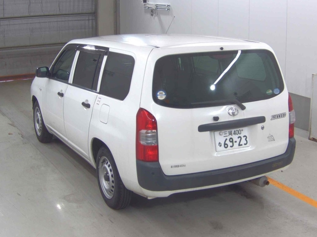 TOYOTA SUCCEED 2017