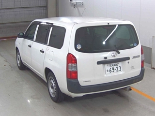 TOYOTA SUCCEED 2017
