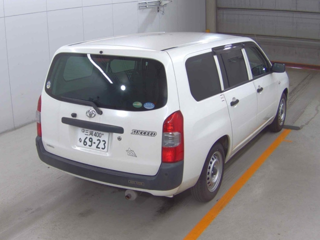TOYOTA SUCCEED 2017