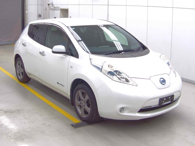 NISSAN LEAF 2014