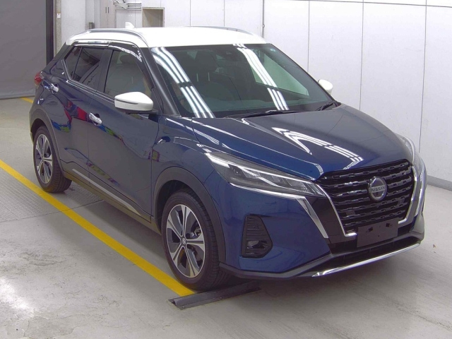 NISSAN KIX 2022
