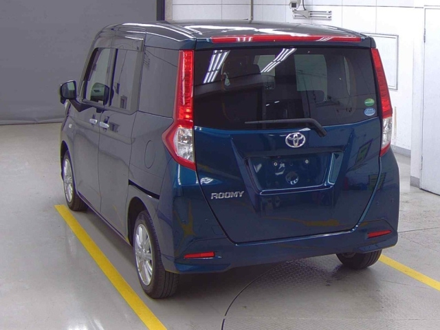 TOYOTA ROOMY 2019