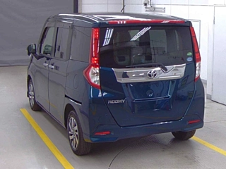TOYOTA ROOMY 2017