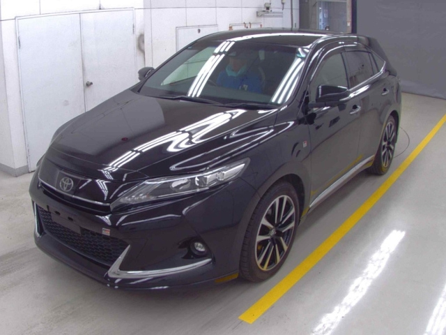 TOYOTA HARRIER 2018