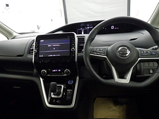 NISSAN SERENA 2018