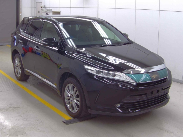 TOYOTA HARRIER 2017