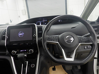 NISSAN SERENA 2019