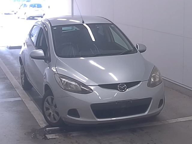 MAZDA DEMIO 2011