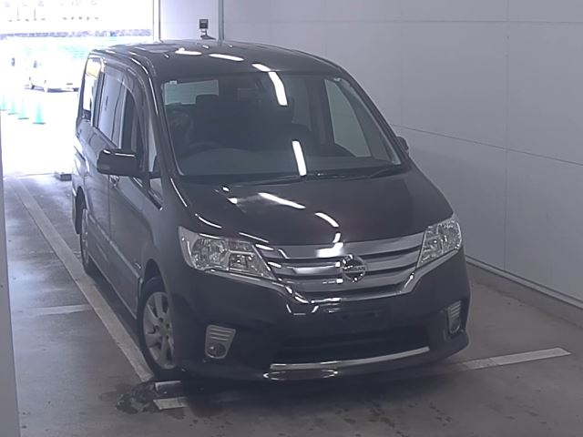 NISSAN SERENA 2013