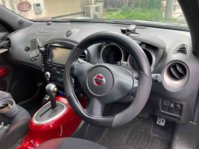 NISSAN JUKE 2011