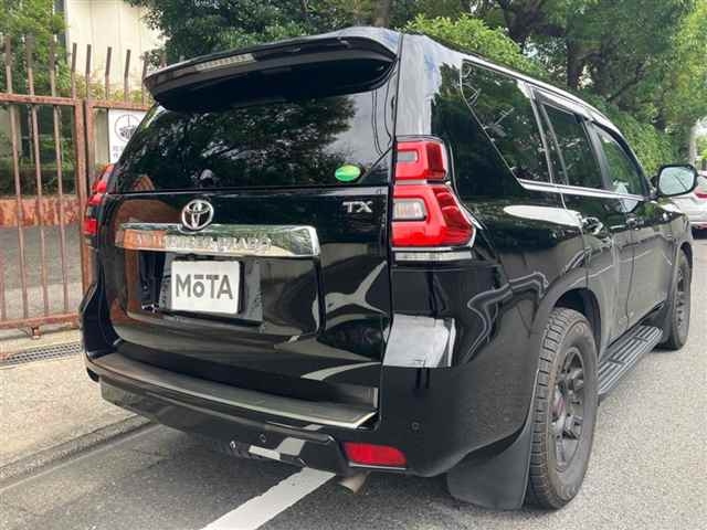 TOYOTA LAND CRUISER PRADO 2019