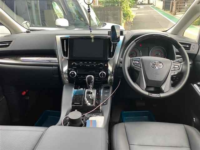 TOYOTA ALPHARD 2022