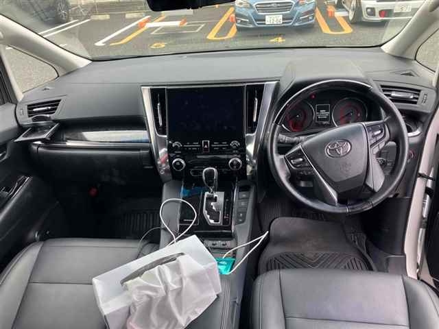 TOYOTA ALPHARD 2022
