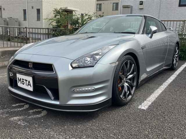 NISSAN GT-R 2012