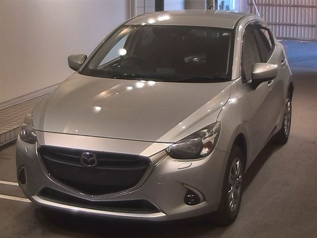 MAZDA DEMIO 2018
