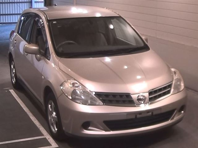 NISSAN TIIDA 2008
