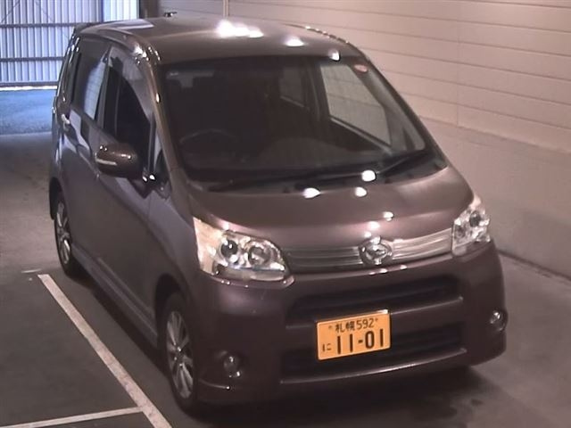 DAIHATSU MOVE 2011