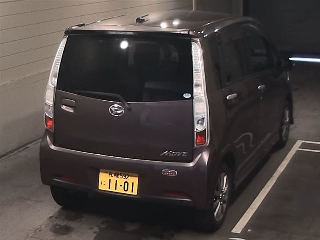 DAIHATSU MOVE 2011