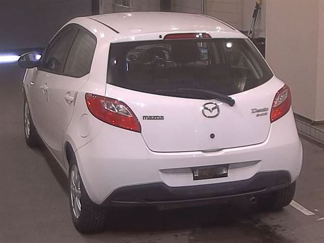 MAZDA DEMIO 2013