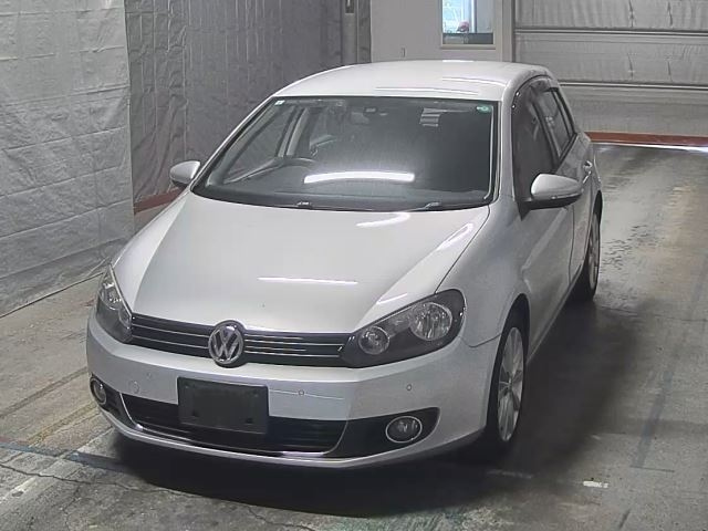 VOLKSWAGEN GOLF 2009