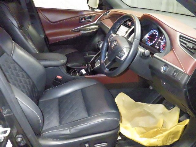 TOYOTA HARRIER 2015