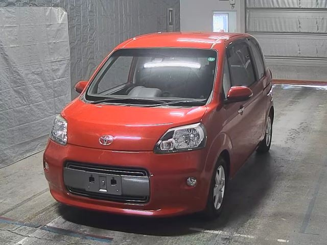 TOYOTA PORTE 2018