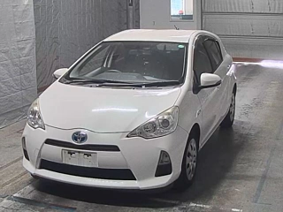TOYOTA AQUA 2014