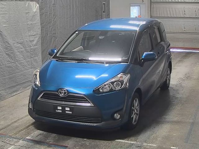TOYOTA SIENTA 2017