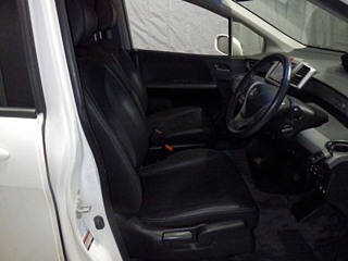 HONDA FREED 2012