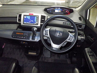 HONDA FREED 2012