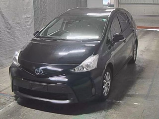 TOYOTA PRIUS ALPHA 2019