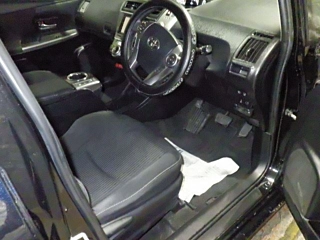 TOYOTA PRIUS ALPHA 2019